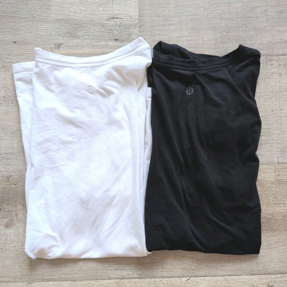 Lot of 2 Lululemon Short Sleeve Shirt Women's Size 8 Running Crop Short Sleeve